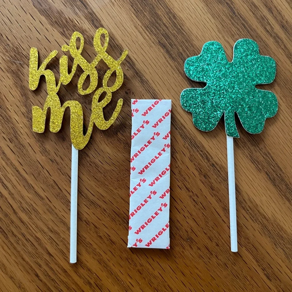 12 Dozen Gold and Green Glitter Party Picks - Home Party Supplie